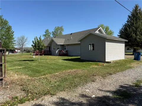 Exterior - 702 Boulder St, Big Timber, MT 59011 photo 3 of 7