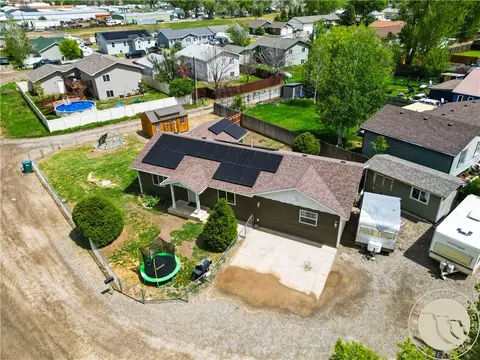703 S Wagner Ln, Billings, MT 59105