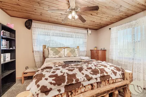 Bedroom - 82 Spreading Winge Ln, Nye, MT 59061 photo 3 of 4