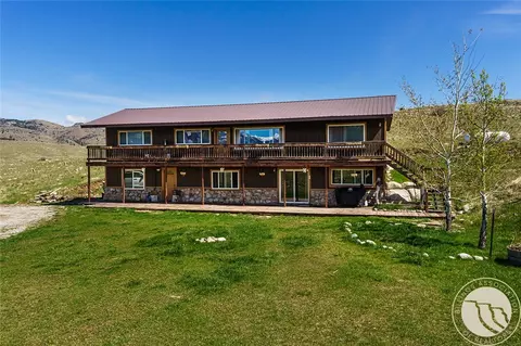 82 Spreading Winge Ln, Nye, MT 59061