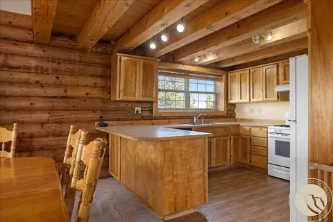 Kitchen - 25 Denali Cabin Ln, Roundup, MT 59072 photo 3 of 3