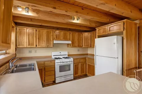 Kitchen - 25 Denali Cabin Ln, Roundup, MT 59072 photo 1 of 3