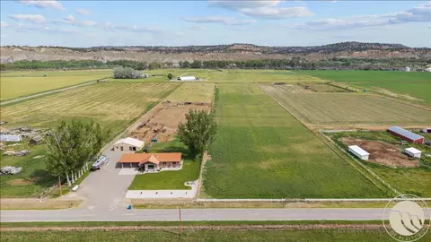 1419 W M Rd, Worden, MT 59088