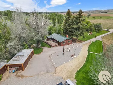 18 S Swan Ln, Fromberg, MT 59029