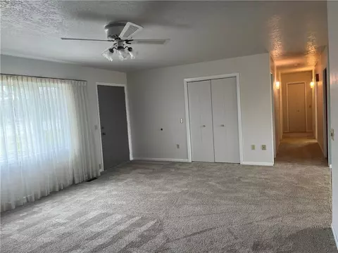 Living - 802 10th St, Circle, MT 59215 photo 1 of 2