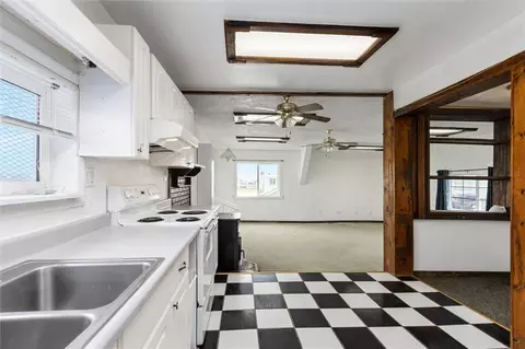 Kitchen - 103 Grauberger Ln, Acton, MT 59002 photo 4 of 5