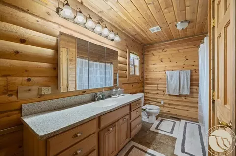 Bath - 112 Pishkun Rd, Fishtail, MT 59028 photo 1 of 3