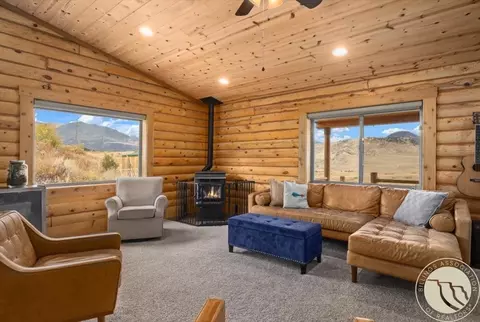 Living - 112 Pishkun Rd, Fishtail, MT 59028 photo 4 of 5