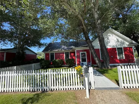 2822 S 35th Rd, Pompeys Pillar, MT 59064