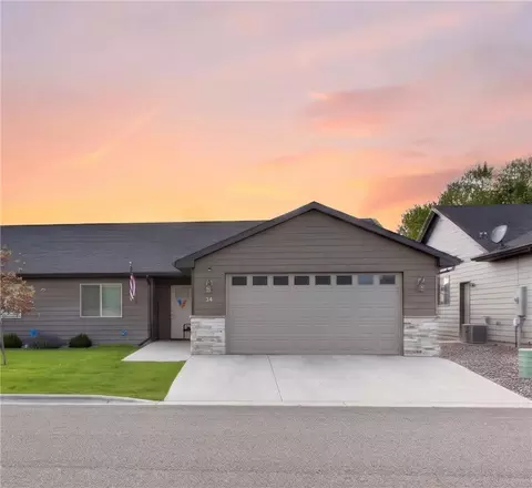 34 Twin Pines Ln, Billings, MT 59106