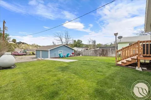Exterior - 204 6th St W, Roundup, MT 59072 photo 8 of 8