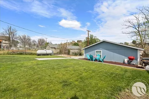 Exterior - 204 6th St W, Roundup, MT 59072 photo 7 of 8