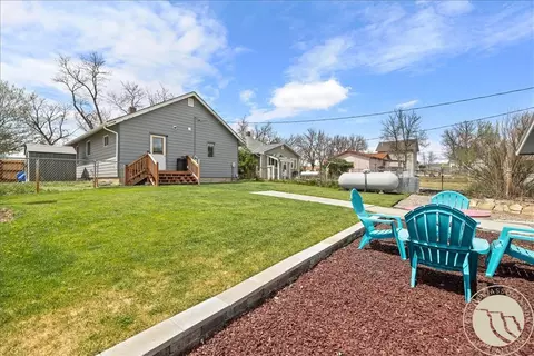 Exterior - 204 6th St W, Roundup, MT 59072 photo 6 of 8