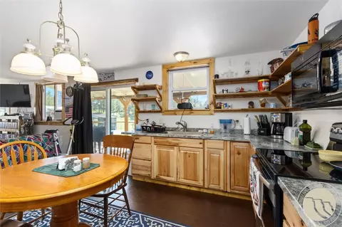 Kitchen - 55 Loop Rd, Roundup, MT 59072 photo 3 of 5