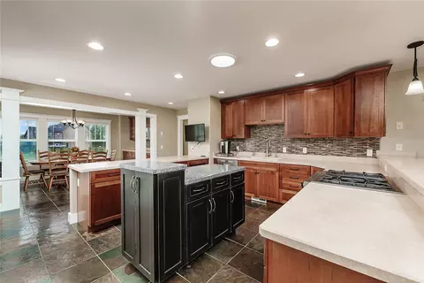 Kitchen - 975 Rockfork Cir, Laurel, MT 59044 photo 2 of 4