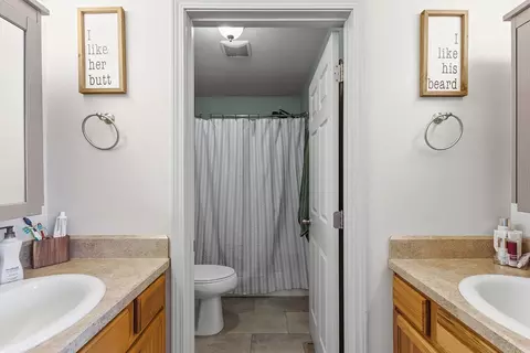 Bath - 1605 Timber Wolf Trl, Laurel, MT 59044 photo 1 of 2