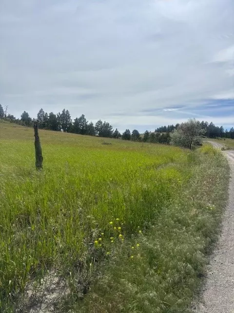 147 Haystack Coulee Rd, Columbus, MT 59019 photo 2