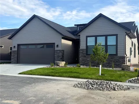 2522 Silver Pine Ct, Billings, MT 59106