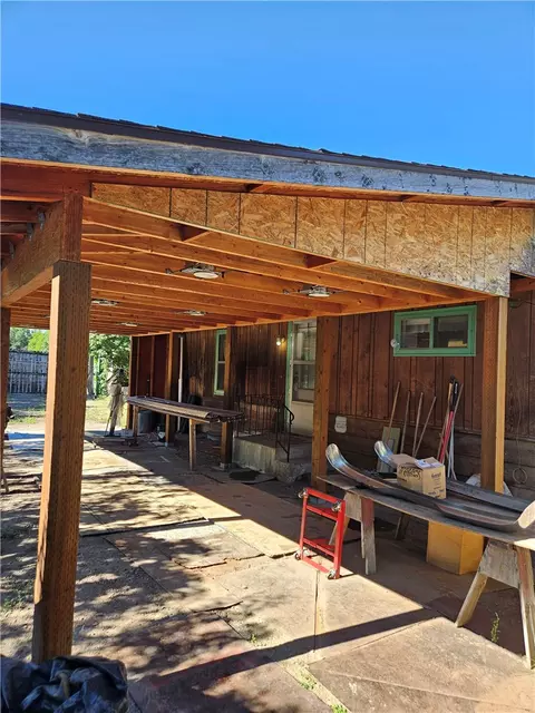 16 Memory Ln, Billings, MT 59101