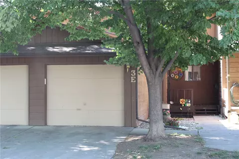 3400 Canyon Dr, Billings, MT 59102