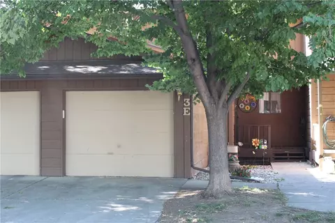 3400 Canyon Dr, Billings, MT 59102