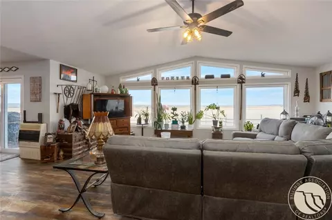 Living - 148 Harvey, Melstone, MT 59054 photo 3 of 4