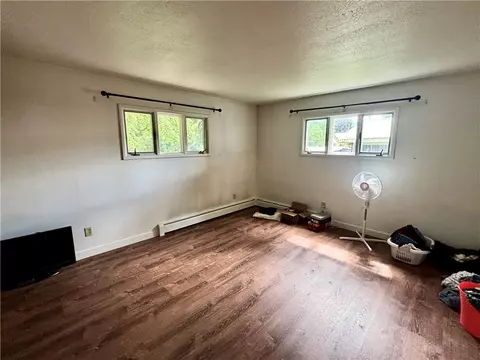 Bedroom - 206 E Stanton St, Plains, MT 59859 photo 5 of 6