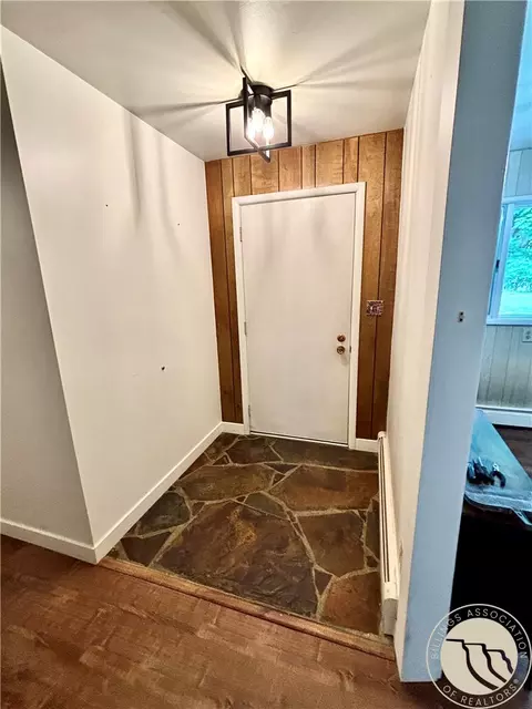 Entry Way - 206 E Stanton St, Plains, MT 59859 photo 1 of 5