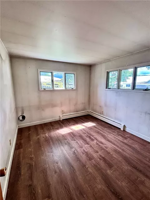 Bedroom - 206 E Stanton St, Plains, MT 59859 photo 3 of 6