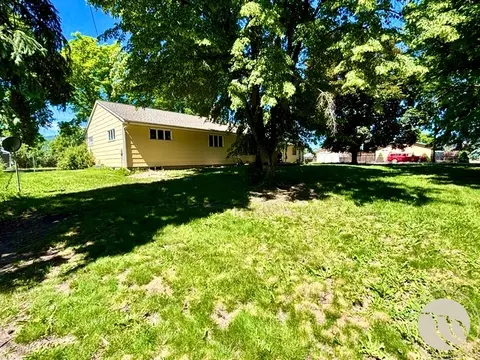 Exterior - 206 E Stanton St, Plains, MT 59859 photo 4 of 9