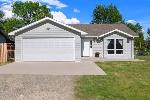 427 S 5th St, Bridger, MT 59014