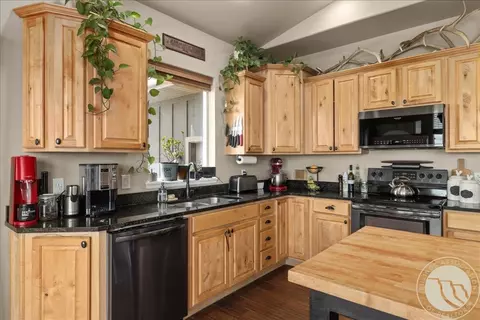 Kitchen - 13605 N Ranchairo Rd, Molt, MT 59057 photo 3 of 3