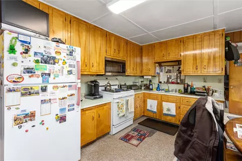 Kitchen - 15 Cactus Dr, Fromberg, MT 59029 photo 1 of 1