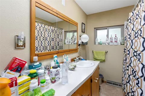 Bath - 15 Cactus Dr, Fromberg, MT 59029 photo 1 of 2