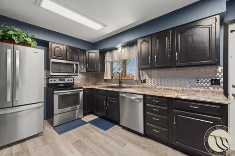 Kitchen - 1328 Beartooth Dr, Laurel, MT 59044 photo 3 of 3