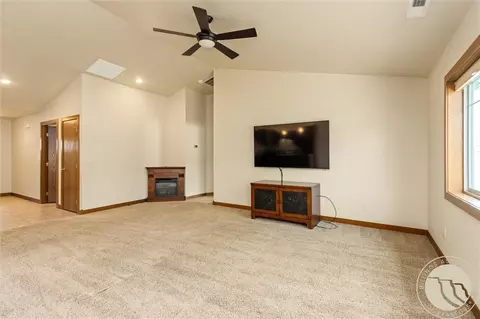 Living - 5933 Foxtail W, Billings, MT 59106 photo 3 of 9