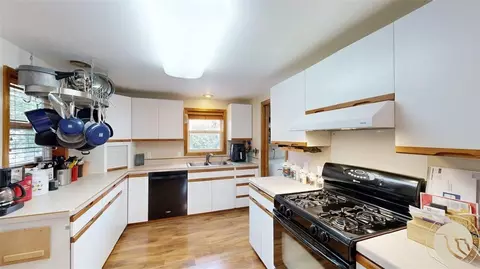Kitchen - 813 E 4th St, Laurel, MT 59044 photo 3 of 3