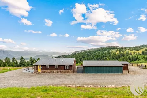 24 Sioux Trl, Nye, MT 59061