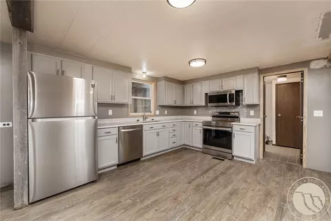 Kitchen - 8500 Prairie Hawk Rd, Billings, MT 59105 photo 2 of 3