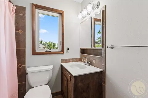Bath - 7851 Spear Dr, Shepherd, MT 59079 photo 1 of 3