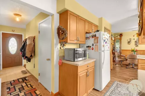Entry Way - 8230 Shepherd Rd, Shepherd, MT 59079 photo 3 of 3