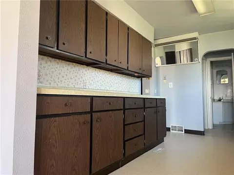 Kitchen - 1306 B Ave, Circle, MT 59215 photo 2 of 2