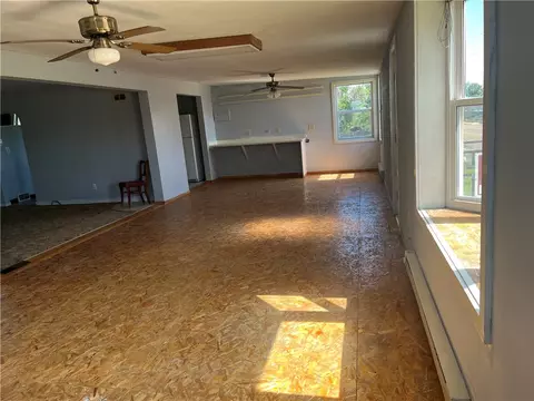 Living - 1306 B Ave, Circle, MT 59215 photo 3 of 6