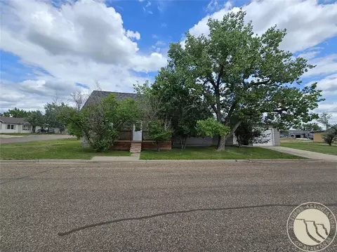 Exterior - 302 S 8th St E, Baker, MT 59313 photo 2 of 8