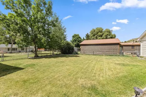 Exterior - 210 S Avis St, Absarokee, MT 59001 photo 6 of 10