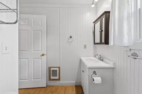 Bath - 210 S Avis St, Absarokee, MT 59001 photo 3 of 6