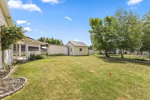 Exterior - 210 S Avis St, Absarokee, MT 59001 photo 9 of 10