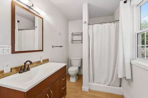 Bath - 210 S Avis St, Absarokee, MT 59001 photo 5 of 6