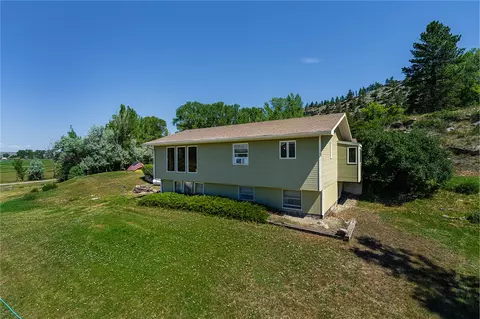 Exterior - 6 Eagle Mountain Rd, Columbus, MT 59019 photo 4 of 8