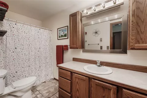 Bath - 6 Eagle Mountain Rd, Columbus, MT 59019 photo 1 of 6